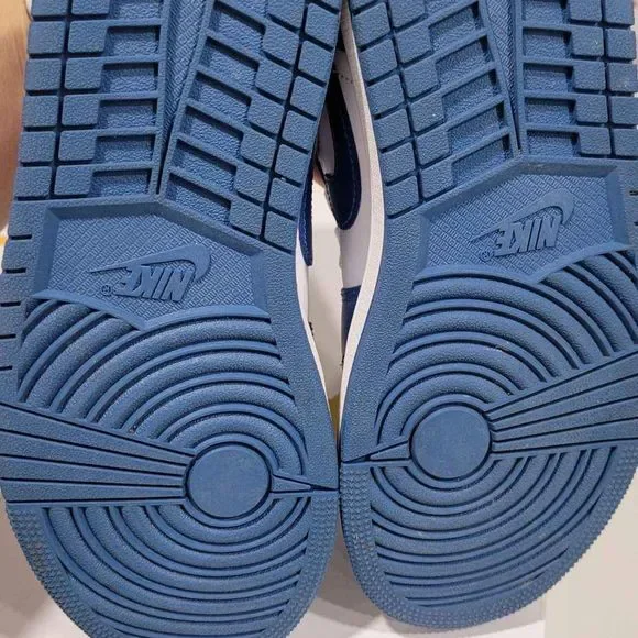 Women's Air Jordan low Size 6W Marina Blue 2022 DC0774-114 GREAT CONDITION - Picture 9 of 10